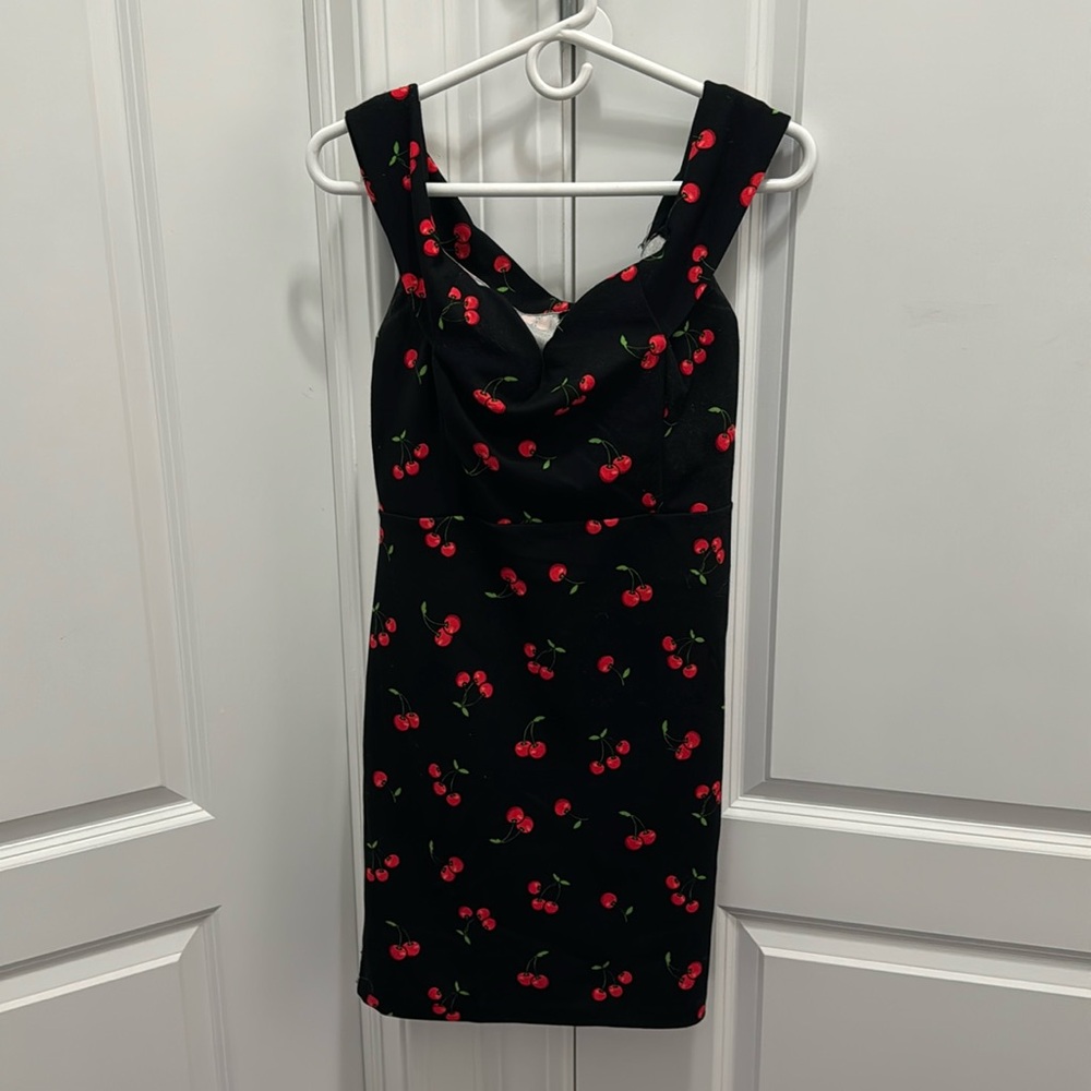 Black cherry print